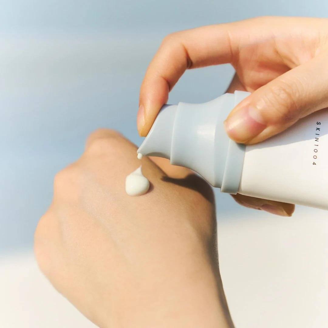 Hyalu-Cica Sun Serum Water-Fit Sun Serum SPF50+ PA++++